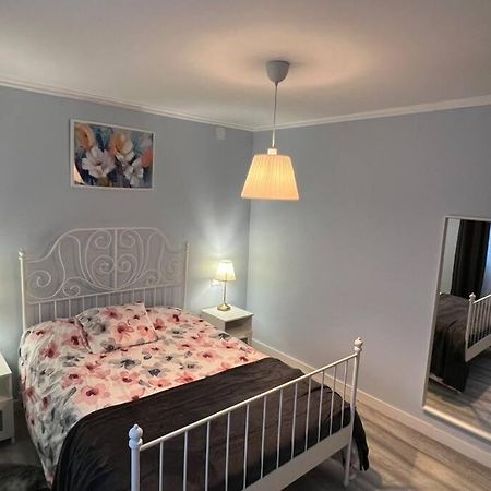 Apartamento Turistico Plaza III Monforte De Lemos Esterno foto